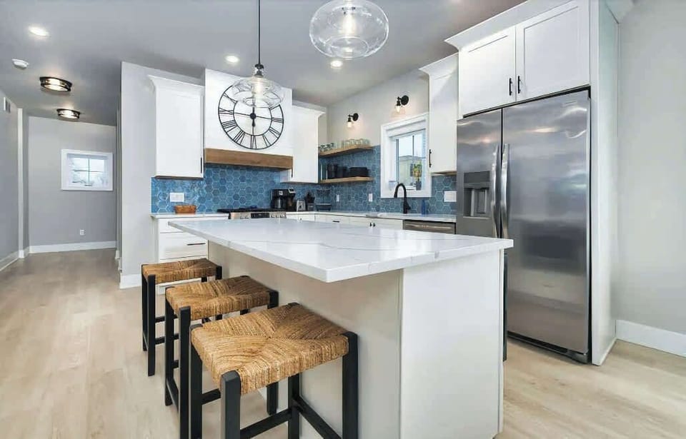 Fully Equipped Kitchen | Central Island with Breakfast Bar Designed for Entertaining
