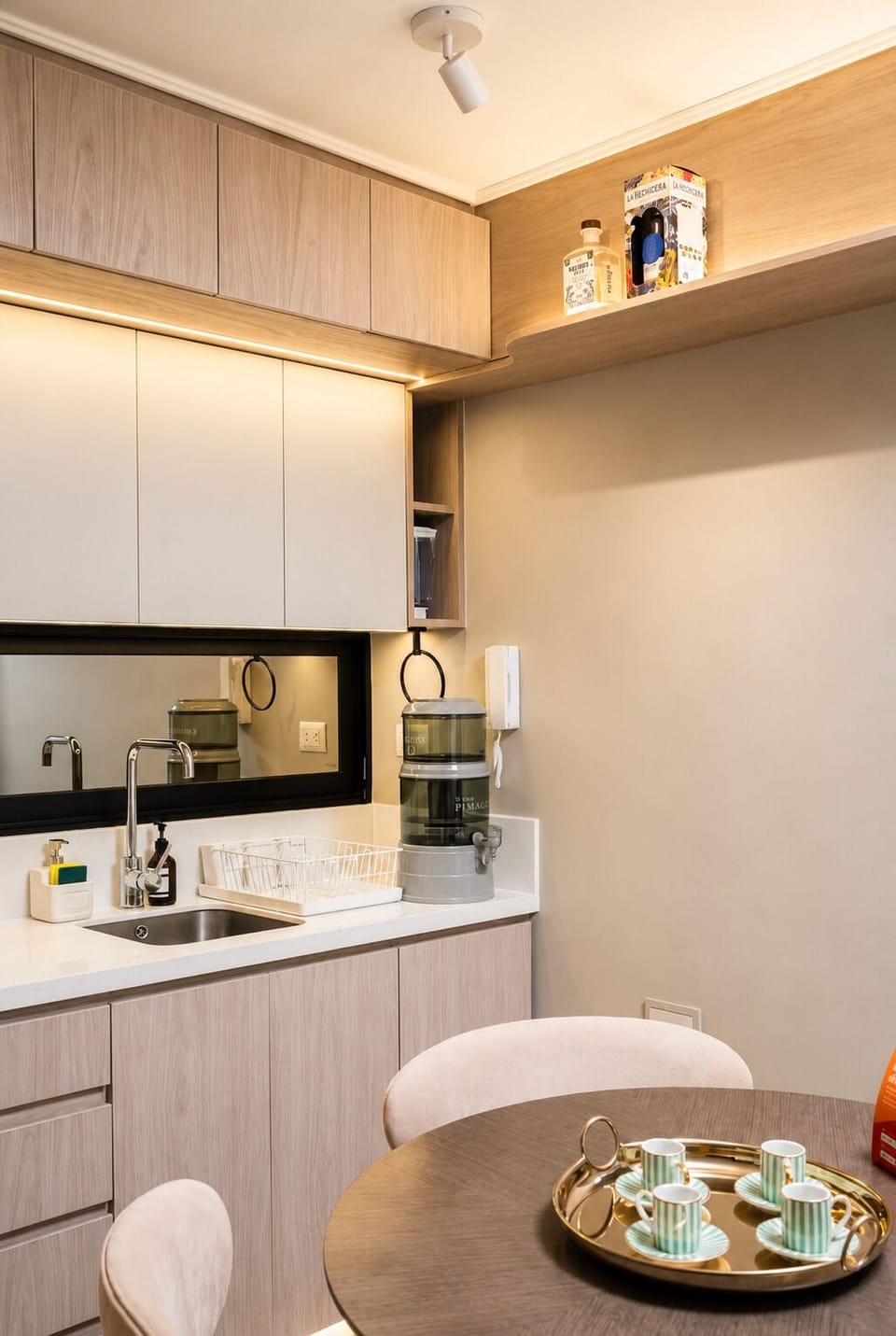 Superior Apartment, Balcony, City View | Private kitchen | Rice cooker