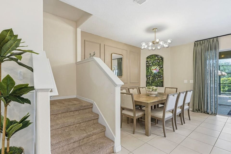 Dining Room Area