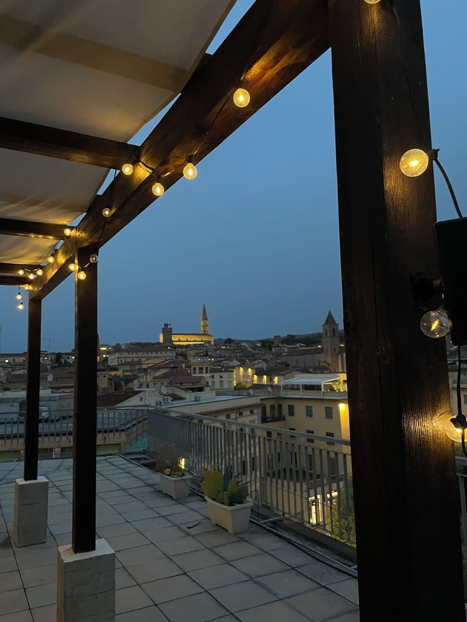 Luxury Room, Jetted Tub, City View | WiFi (free), bed sheets