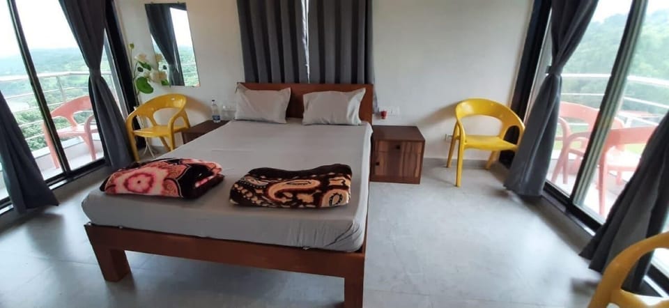Superior Room, Balcony, City View | WiFi (free)