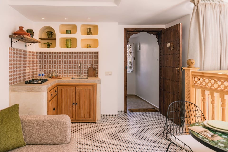 Mini-fridge, stovetop