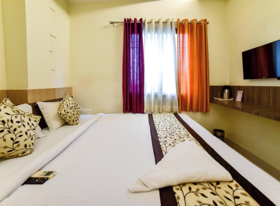 Presidential Double Room, City View | Desk, WiFi (free)