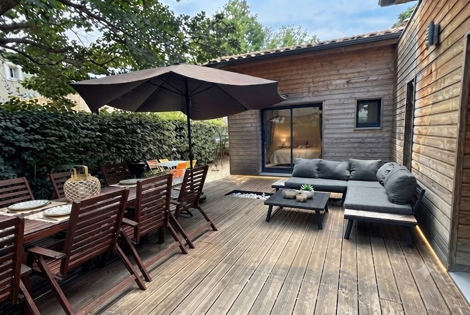 Deluxe House | Outdoor dining