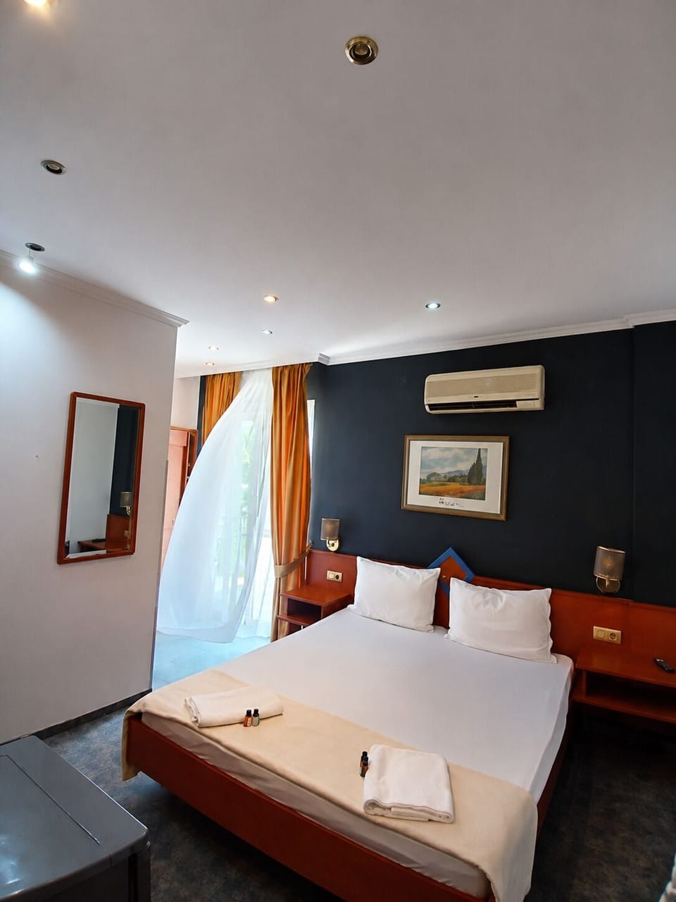 Luxury Double Room Single Use, Sea View | Desk, laptop workspace, iron/ironing board (on request)