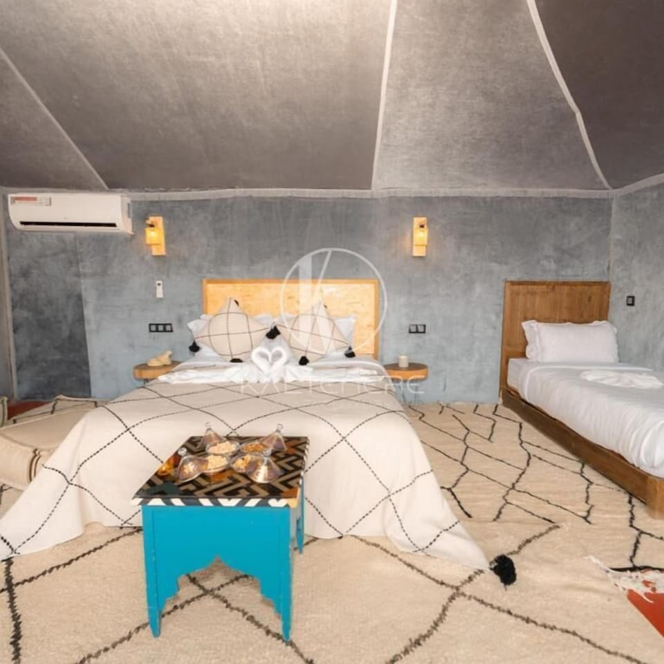 Comfort Triple Room, Patio, Mountain View