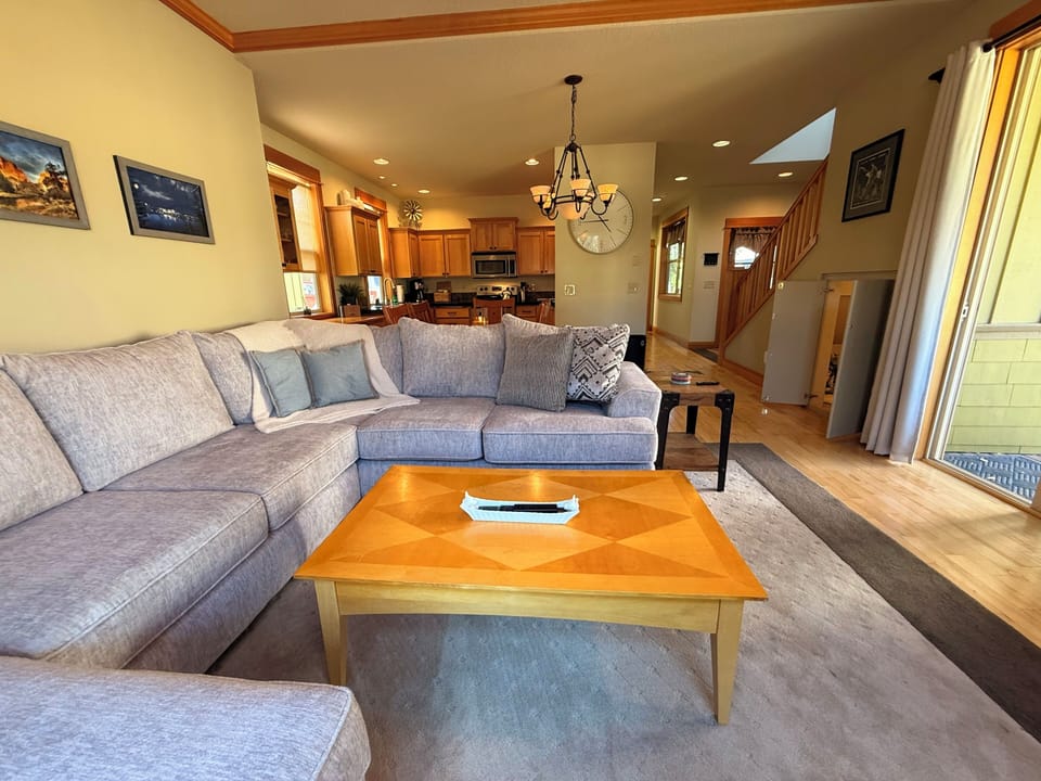Main level living area