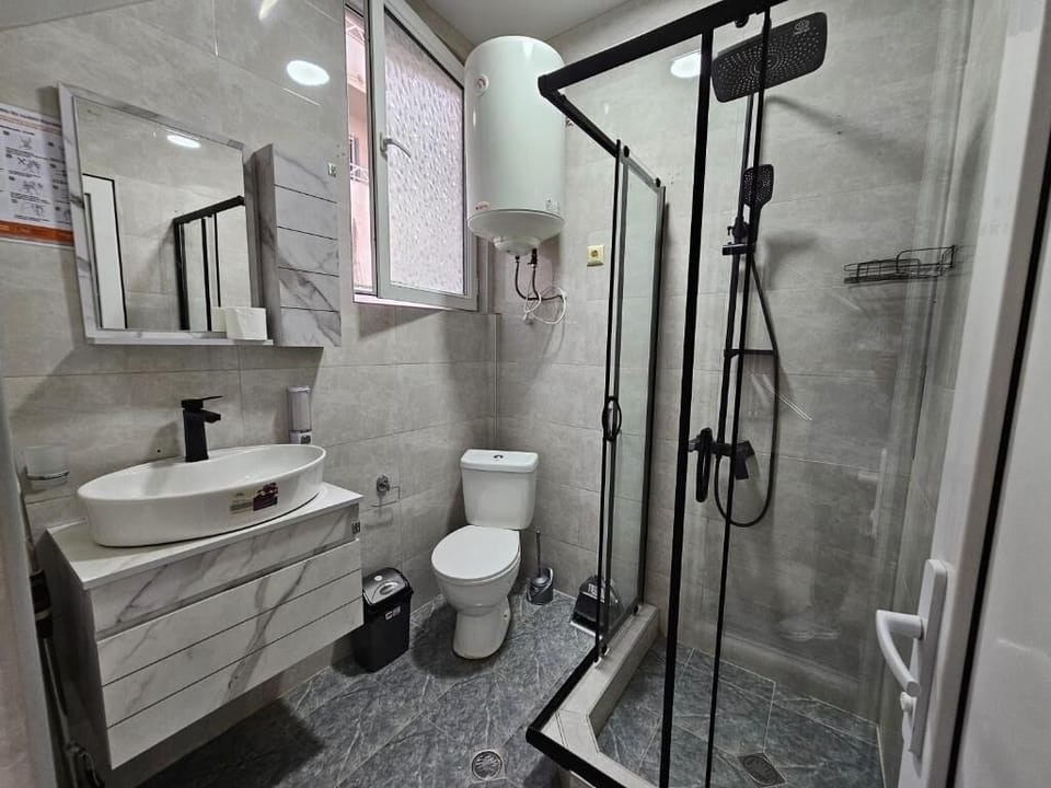 Family House | Bathroom