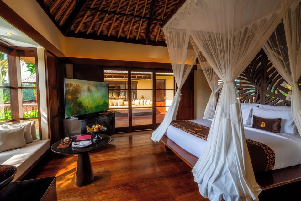 Signature Pool Villa | Premium bedding, minibar, in-room safe, desk
