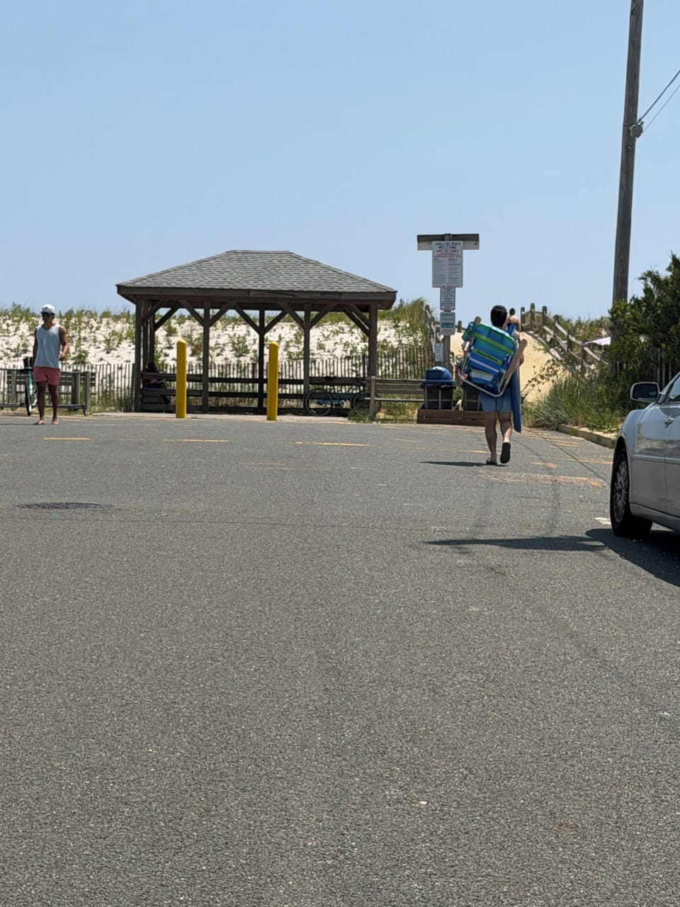 Short walk to beach! 