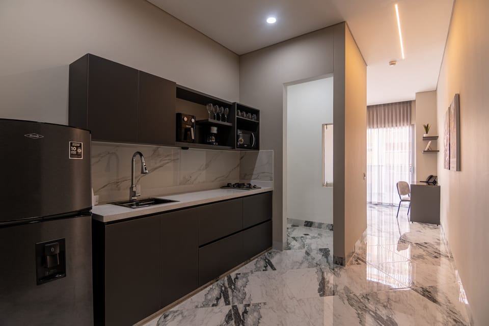 Superior Studio, Balcony, City View | Private kitchen