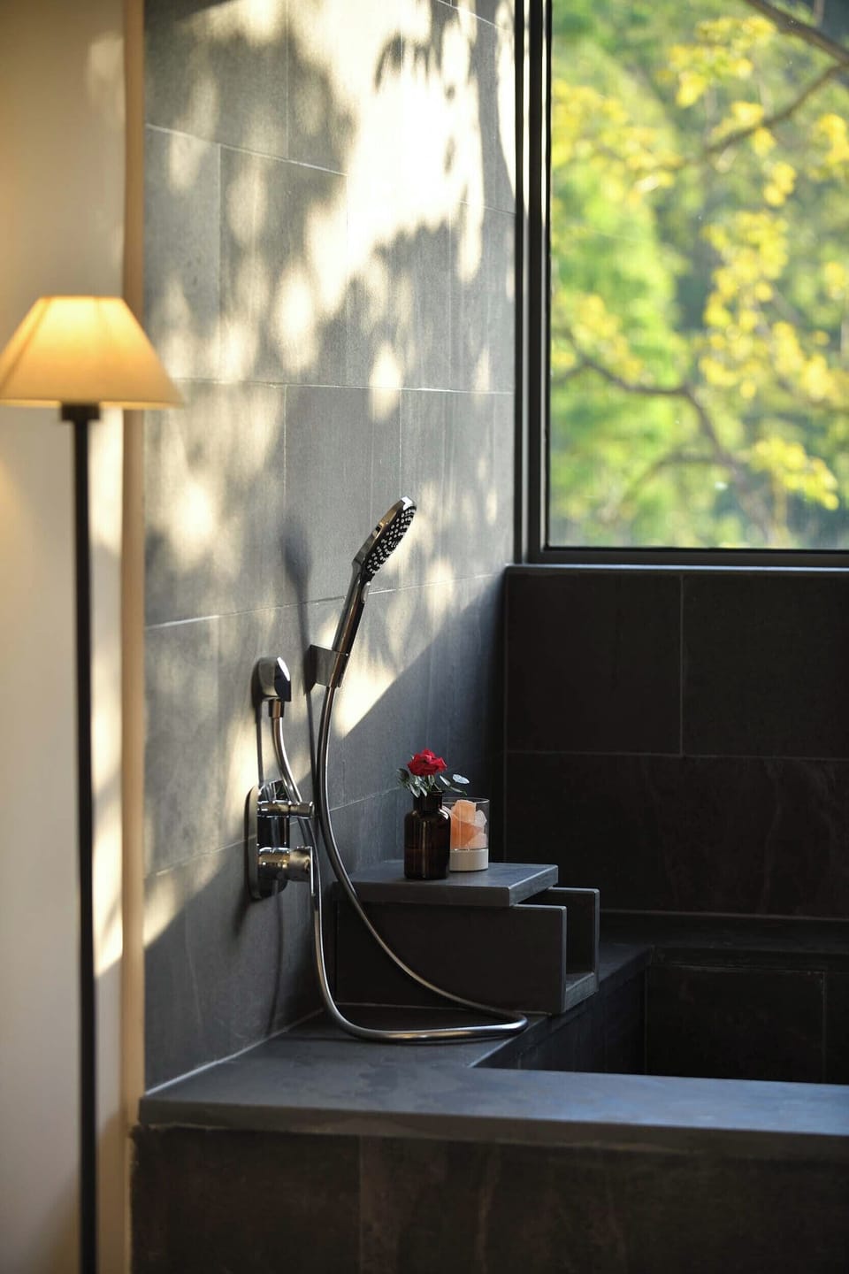 Elite Double Room, Balcony, Hill View | Interior