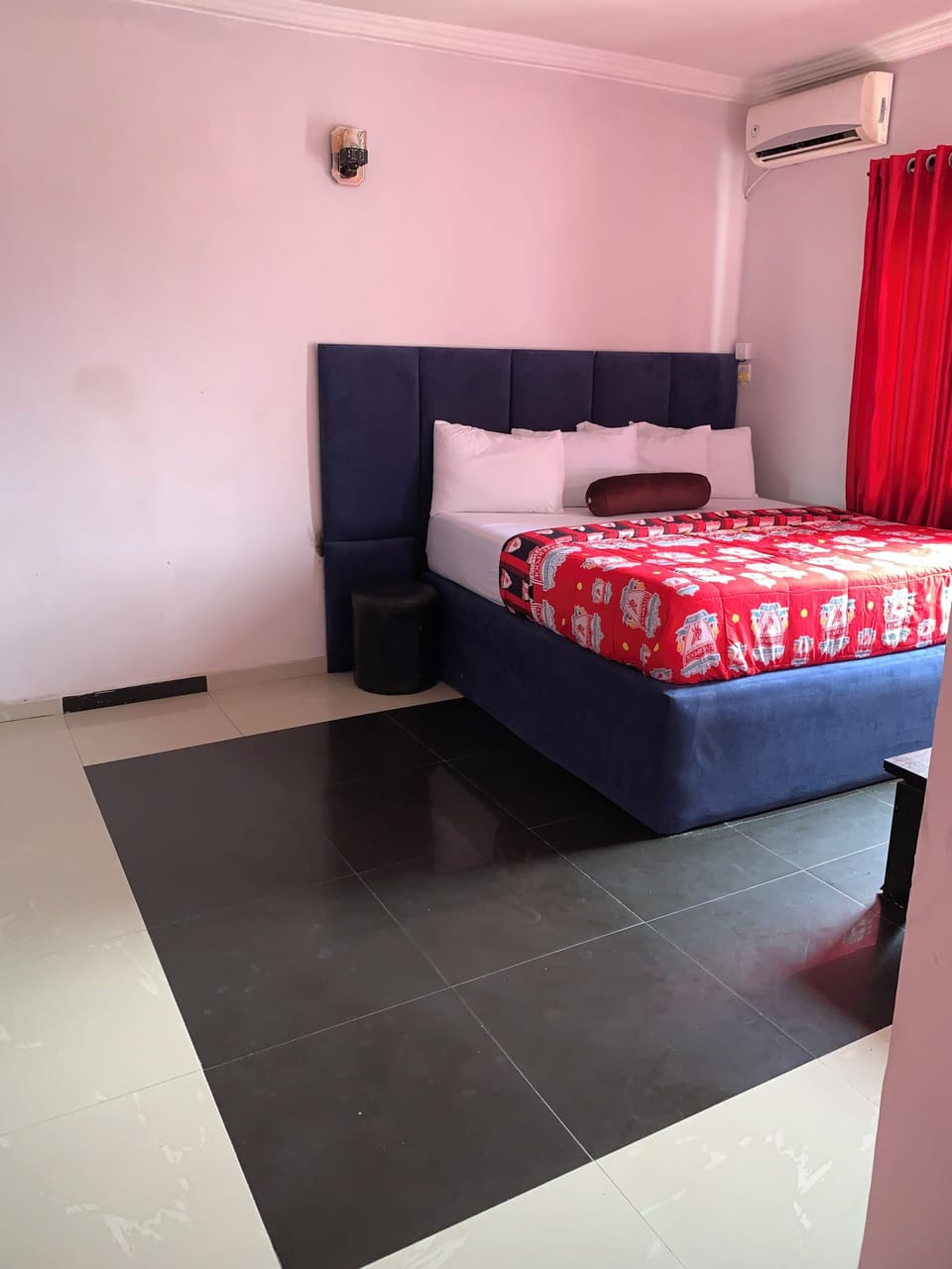 Executive Room | Desk, WiFi (free)