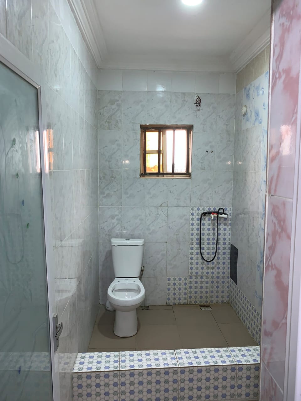 Executive Room | Bathroom | Towels, soap, toilet paper