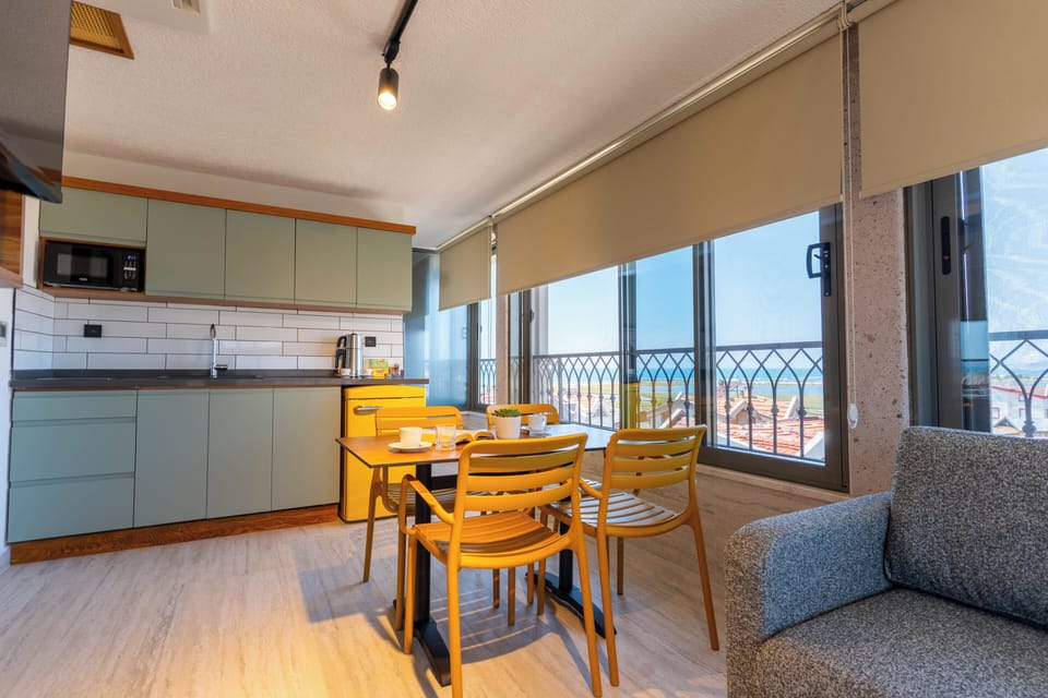 Family Studio Suite, Mountain View | Interior