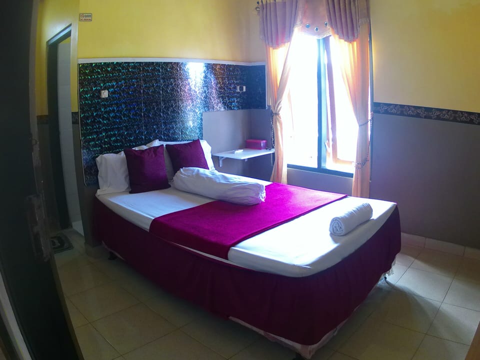 Standard Double Room, Non Smoking, Courtyard View | WiFi (free)