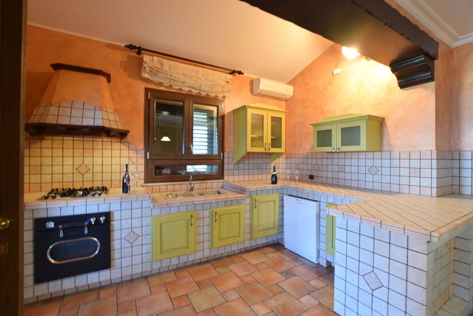Autumn, Kitchen, Spring, Summer