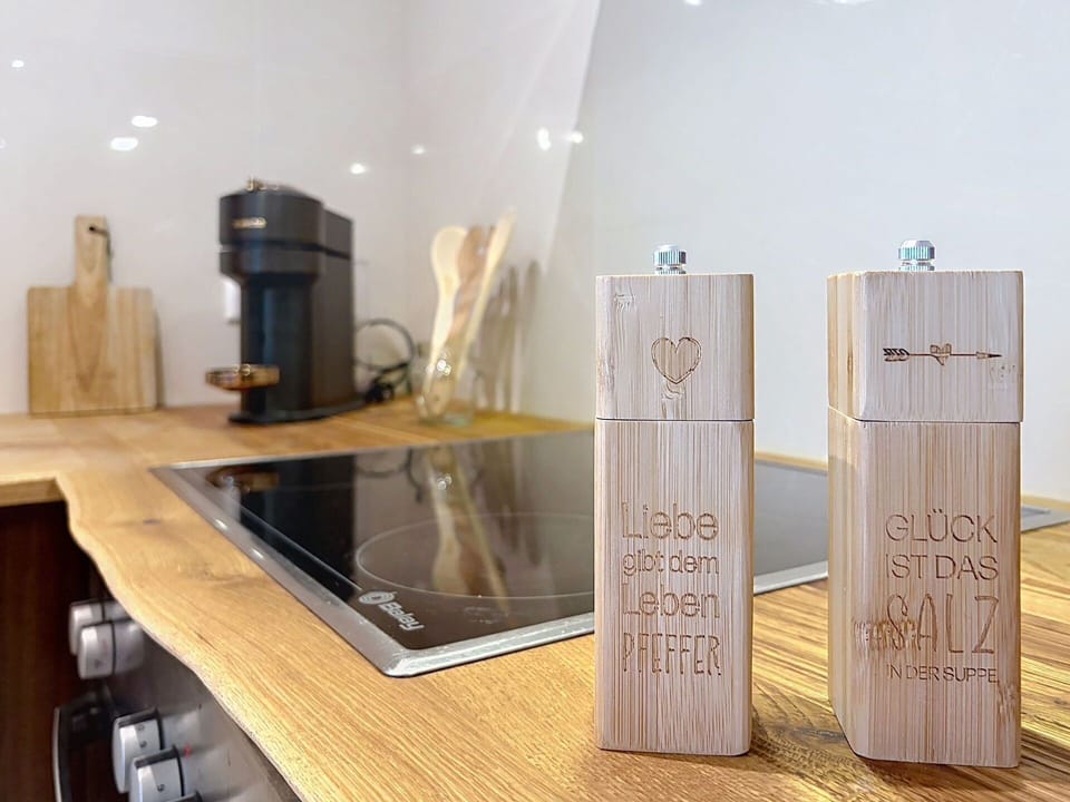 Wood, Wood Stain, Kitchen Appliance, Design, Hardwood, Plank, Plywood, Home Appliance, Wood Flooring