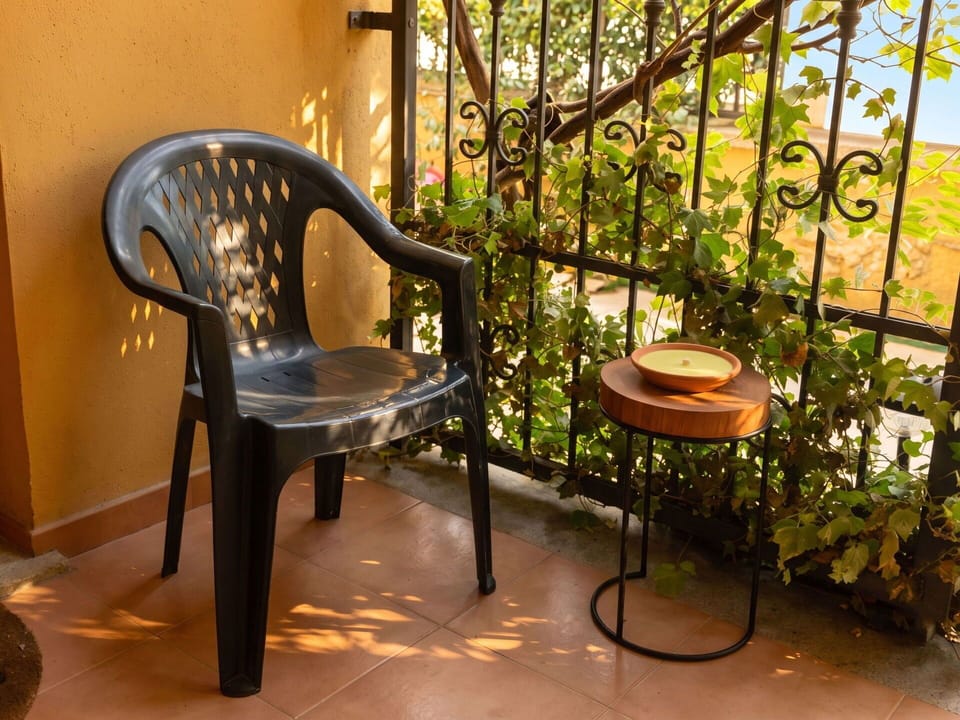 Balcony, Wood Stain, Houseplant, Outdoor Furniture, Flowerpot