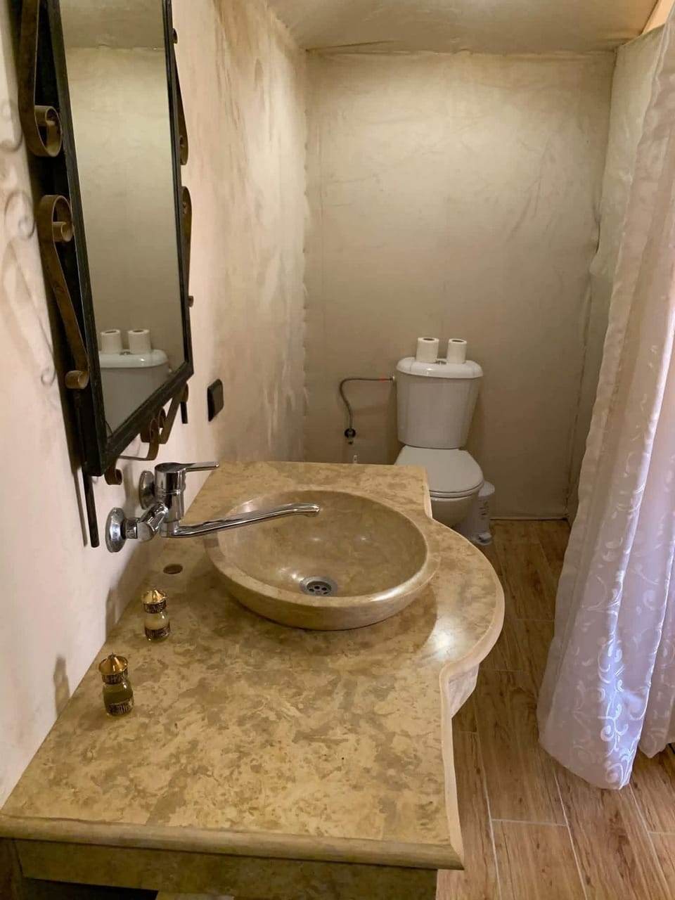 Deluxe Tent, Desert View | Bathroom | Towels