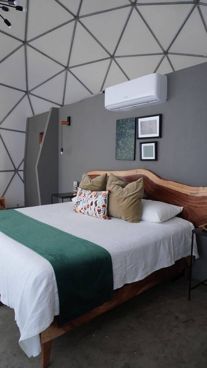 Deluxe Room, Patio, Mountain View | Desk, WiFi (free)
