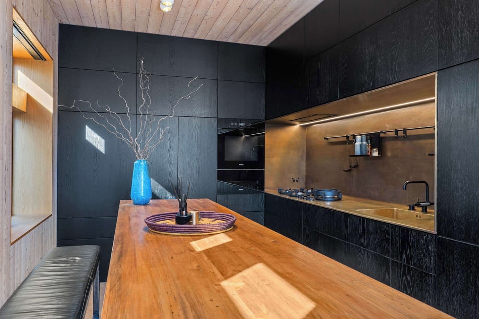 Dining area in kitchen