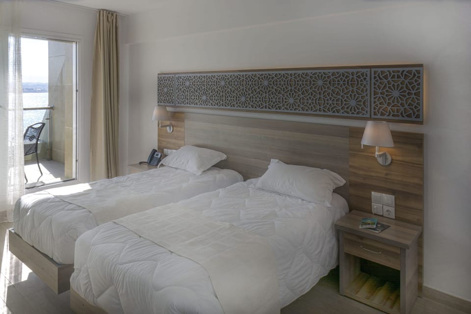 Comfort Twin Room, Balcony | In-room safe, WiFi (free)
