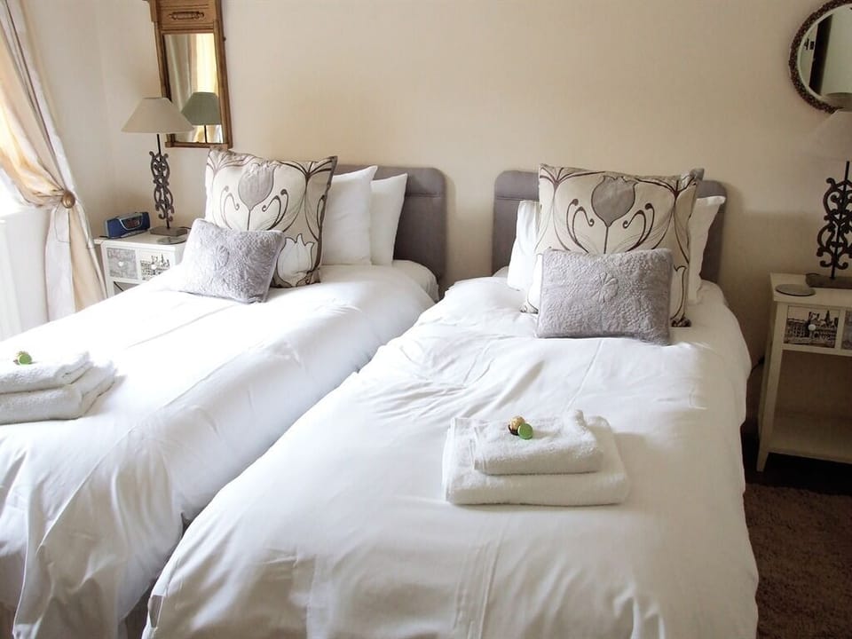 Suite, Ensuite (and Bath)