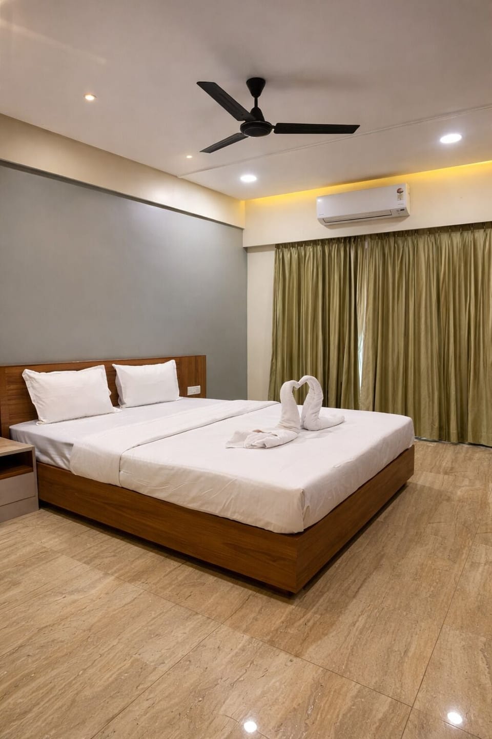 Deluxe Room, Balcony, Sea View | WiFi (free)