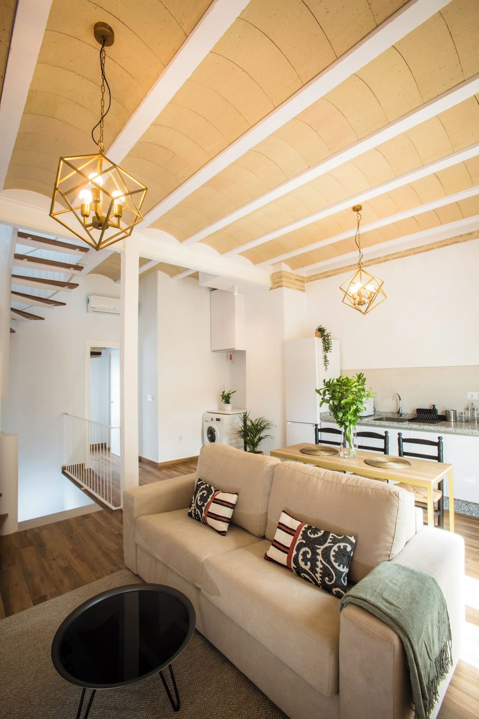 Deluxe Apartment, Pets Allowed, City View (Ahmar) | Living area
