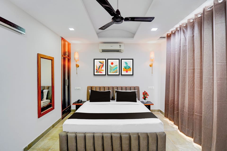 Classic Room | Desk, iron/ironing board, WiFi (free), bed sheets