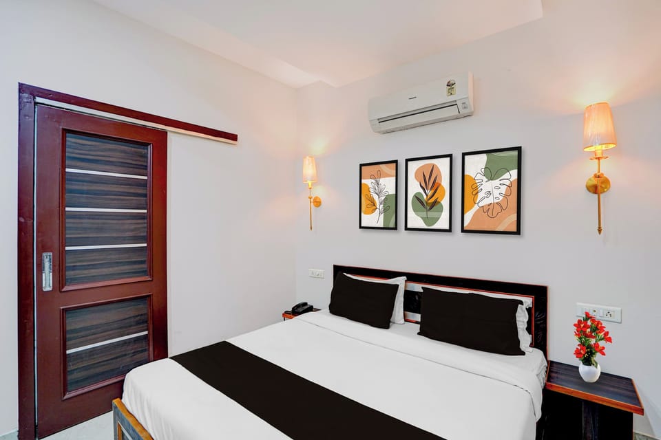 Classic Room | Desk, iron/ironing board, WiFi (free), bed sheets