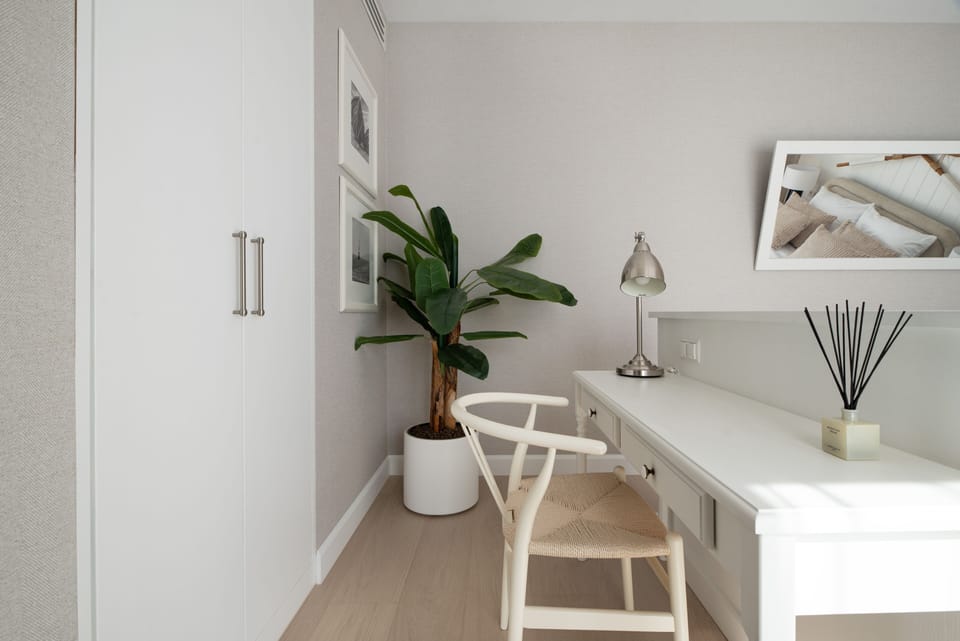 Comfort Apartment, City View | Interior