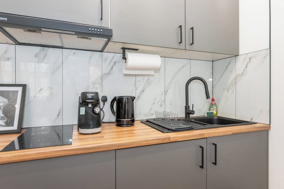 Coffee/tea maker, microwave, stovetop, electric kettle