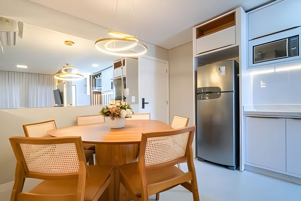 Apartment | Dining