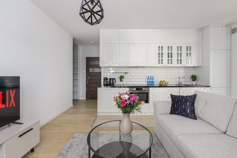 Classic Apartment, Balcony, Courtyard View | Private kitchen | Electric kettle, highchair