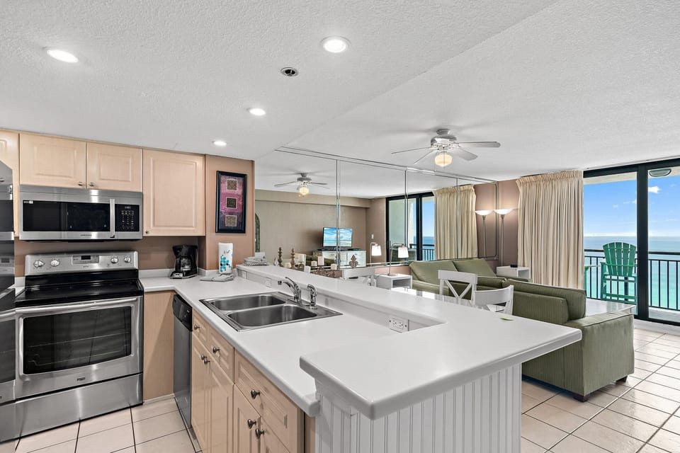 Condo, 1 King Bed with Sofa bed (SunDestin 1409) | Private kitchen