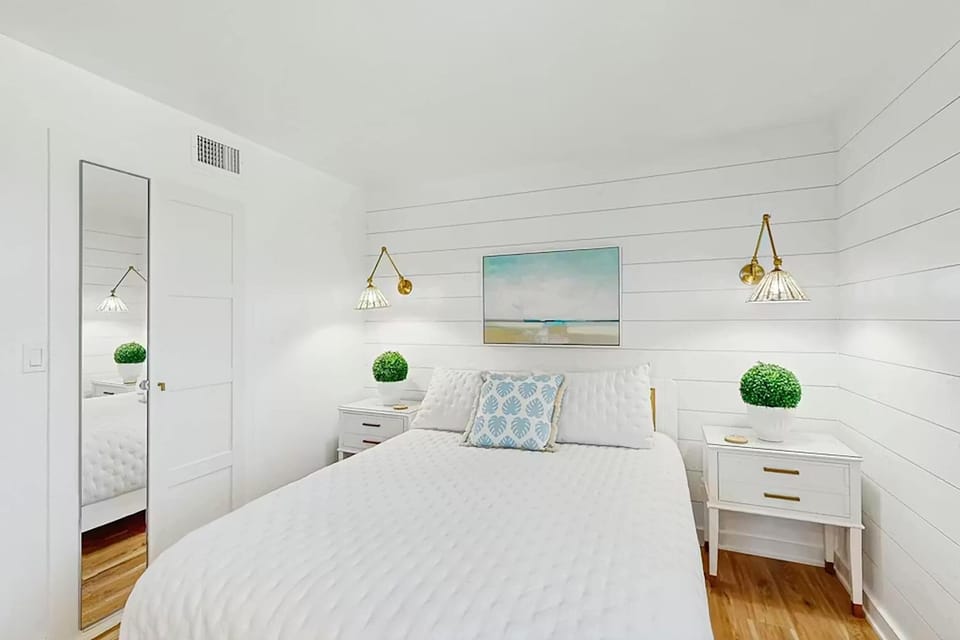 Condo, Multiple Beds (Sunbird 402E- Sandy Feet Retreat) | 1 bedroom