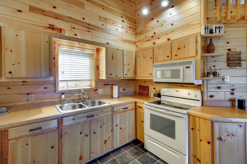 House (2 Bedrooms) | Interior
