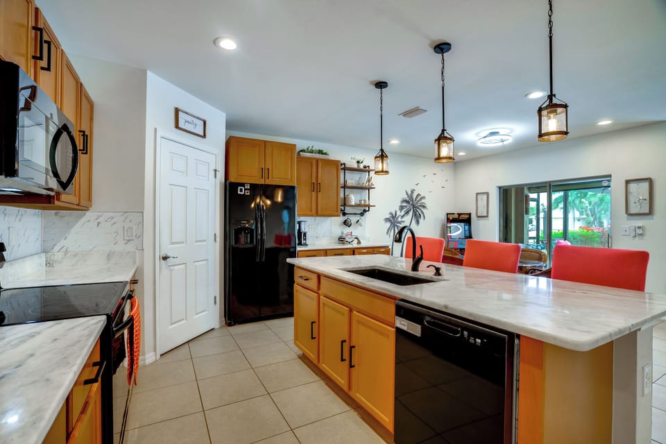 House (4 Bedrooms) | Interior