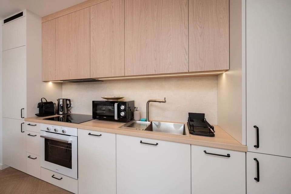 Modern Apartment in Łódź City Center with Terrace & Parking | RENTUJEMY.COM