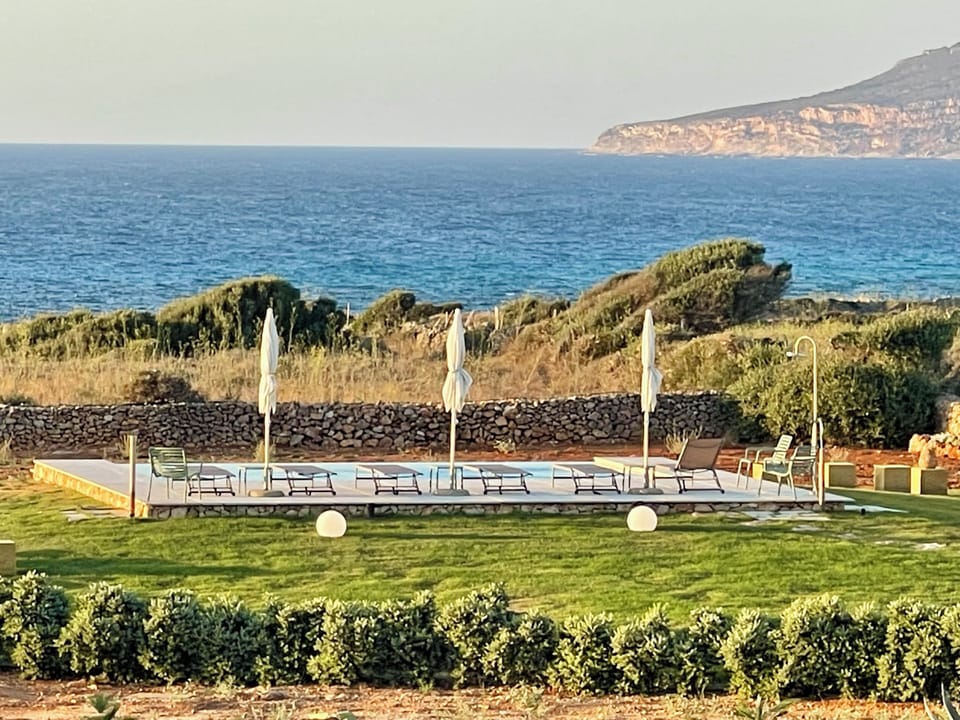 Seasonal outdoor pool, pool umbrellas, sun loungers