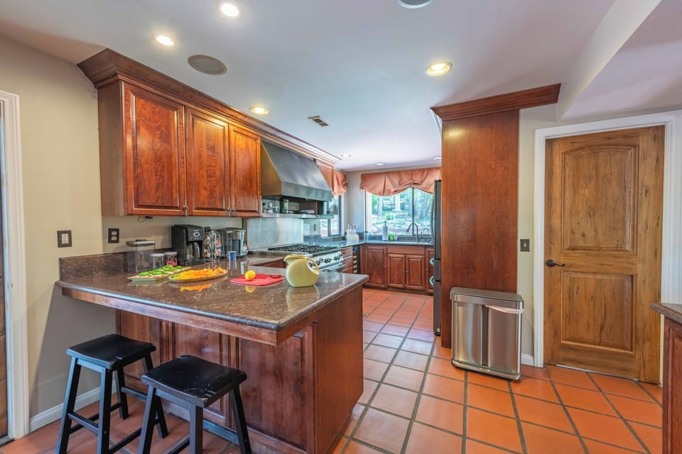 House, Multiple Beds, Pool Access, Pool View (San Antonio Estate) | Private kitchen