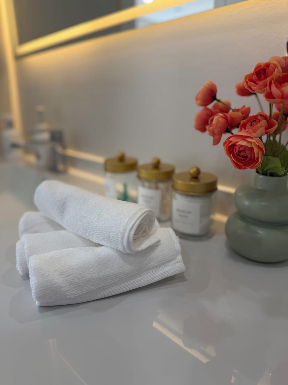 Bathroom amenities