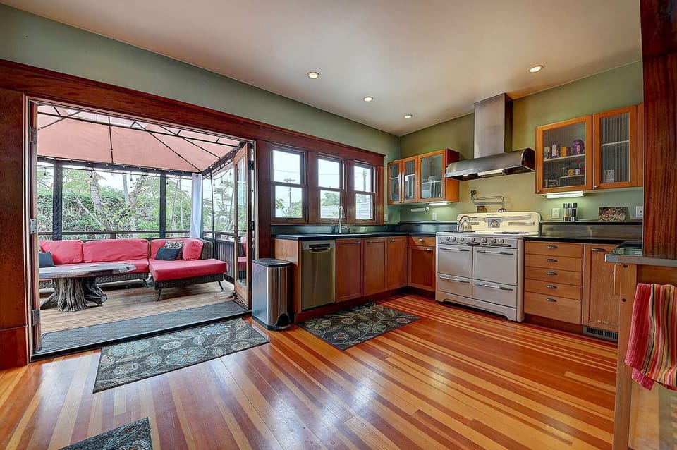 House, Multiple Beds, Mountain View (Historic Craftsman) | Interior