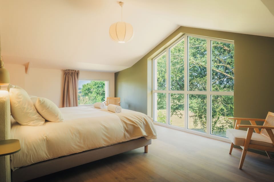Suite, Valley View | Minibar (free items), desk