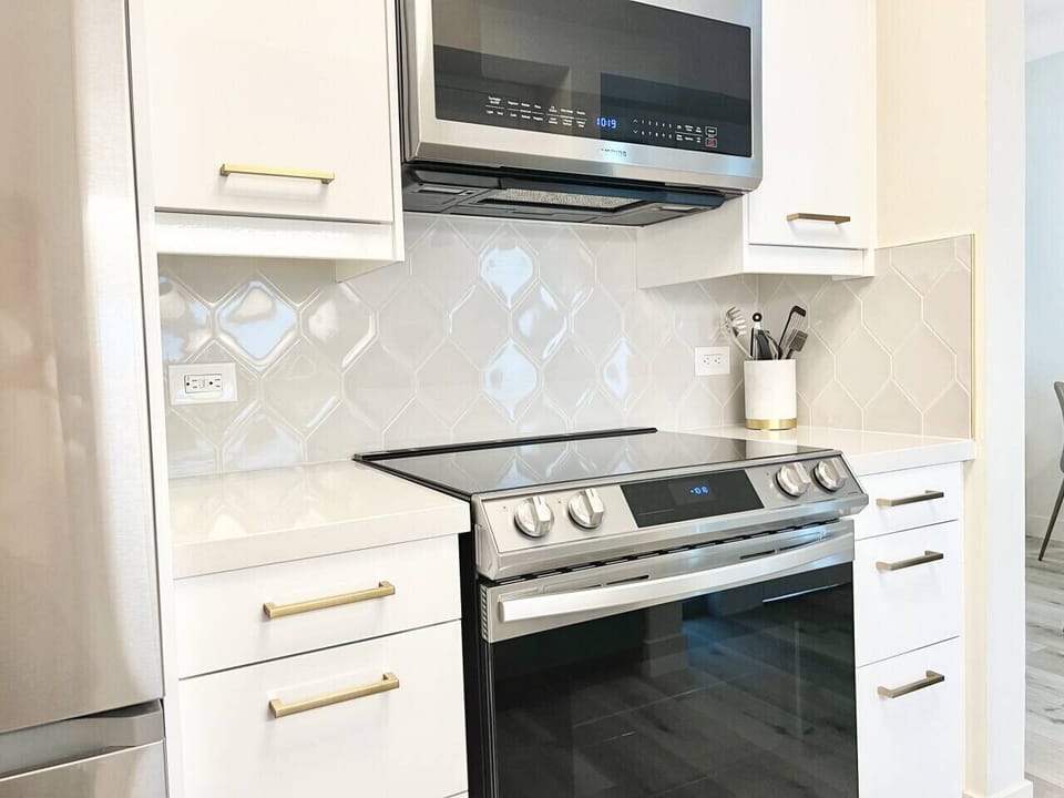 Fully Equipped Kitchen with Essentials