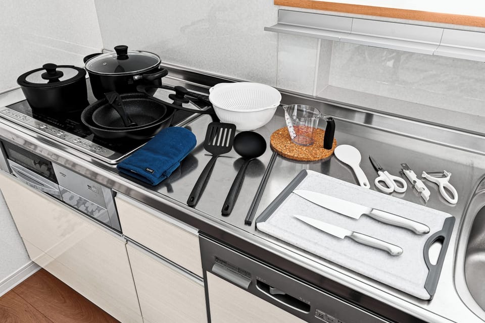 Apartment | Private kitchen | Fridge, microwave, stovetop, dishwasher