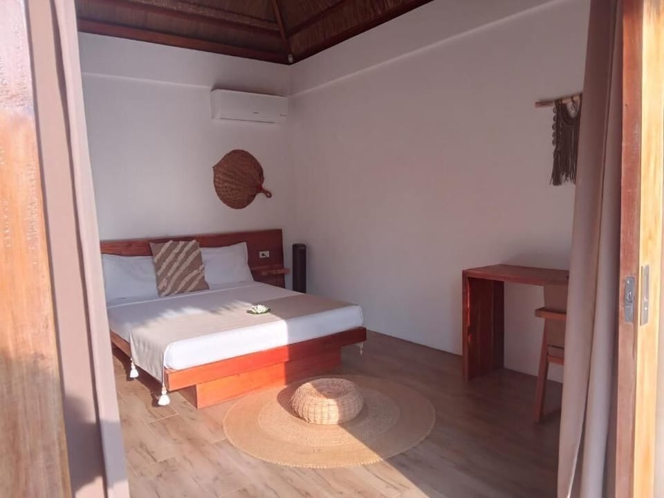 Standard Double Room, Pool View | WiFi (free)