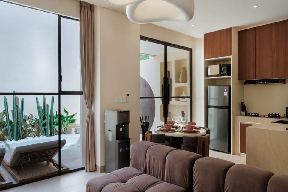 Villa | Living room | 43-inch LED TV with digital channels